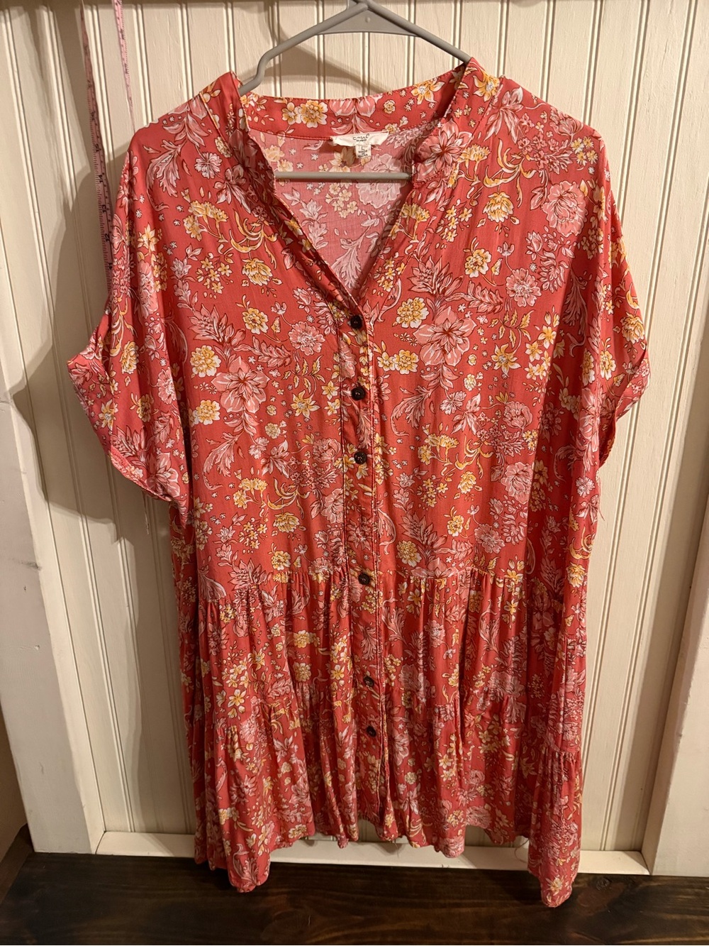 Easel floral print with relaxed fit